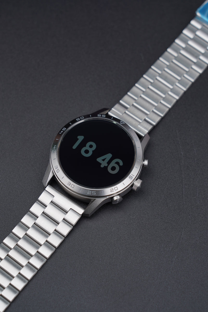 DTNO 1 DT70 Plus Smart Watch Silver